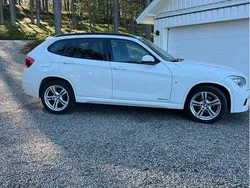 Vit Begagnad 2015 BMW X1 M Sport SUV | 169 500 kr (Marknadspris)