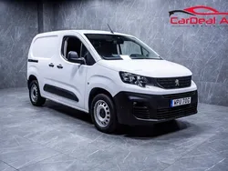 Vit Begagnad 2021 Peugeot Partner Minibuss | 138 800 kr (Bra pris)