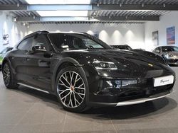 Svart (jet black metallic) Begagnad 2025 Porsche Taycan Cross Turismo Kombi | 1 075 000 kr