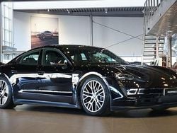 Svart Begagnad 2021 Porsche Taycan Sportkupé | 599 000 kr (Superpris)