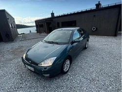 Grön Begagnad 2002 Ford Focus Sedan | 8 500 kr (Bra pris)