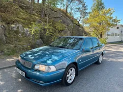 Blå Begagnad 1997 Volvo S70 SE Sedan | 29 900 kr