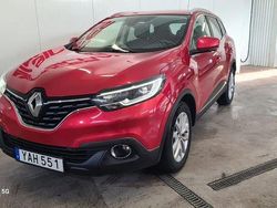 Röd Begagnad 2015 Renault Kadjar SUV | 139 900 kr (Marknadspris)