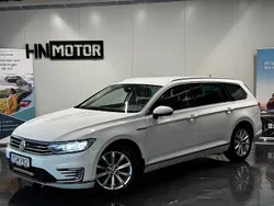 Vit Begagnad 2017 VW Passat GTE Kombi | 189 900 kr (Lite dyr)