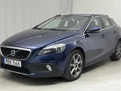 Blå Begagnad 2016 Volvo V40 CC Kombi | 164 800 kr (Bra pris)