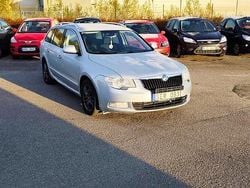 Silver Begagnad 2013 Skoda Superb Kombi | 49 900 kr (Superpris)
