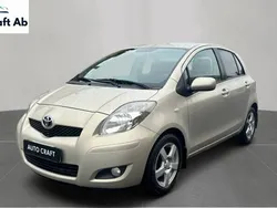 Ljusbrun Begagnad 2009 Toyota Yaris Halvkombi | 59 999 kr (Lite dyr)
