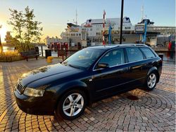 Svart Begagnad 2004 Audi A4 S-Line Kombi | 25 000 kr (Marknadspris)