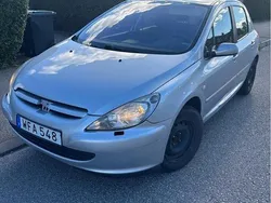Grå Begagnad 2005 Peugeot 307 Halvkombi | 6 000 kr (Superpris)