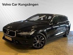 Svart Begagnad 2018 Volvo V60 Momentum Kombi | 224 900 kr (Marknadspris)