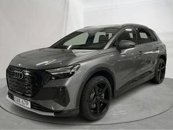 Grå Begagnad 2024 Audi Q4 e-tron Comfort SUV | 469 000 kr (Lite dyr)