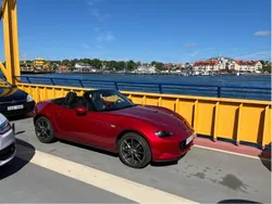 Röd Begagnad 2017 Mazda MX5 Inclusive Cab | 239 000 kr (Marknadspris)
