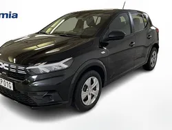 Svart Ny 2025 Dacia Sandero Essentiel Halvkombi | 202 700 kr (Marknadspris)