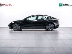 Svart Begagnad 2022 Tesla Model 3 Standard Range Sedan | 360 000 kr (Marknadspris)