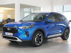 Blå/lila Begagnad 2024 Ford Kuga Business Edition SUV | 419 900 kr