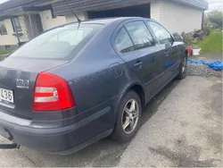 Grå Begagnad 2008 Skoda Octavia Halvkombi | 20 000 kr (Bra pris)