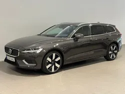 Grå Ny 2024 Volvo V60 Plus Kombi | 539 500 kr (Lite dyr)
