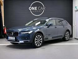 Mörkblå Begagnad 2024 Volvo V90 CC Ultimate Kombi | 549 800 kr (Marknadspris)