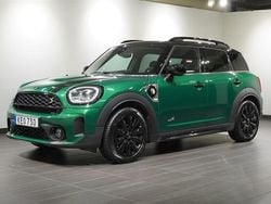 Grön Begagnad 2021 Mini Cooper Countryman SUV | 279 900 kr (Marknadspris)