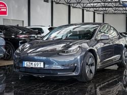 Grå Begagnad 2020 Tesla Model 3 Long Range AWD Sedan | 289 500 kr (Marknadspris)