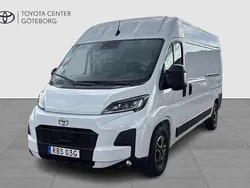 Vit Begagnad 2024 Toyota Proace Van | 569 900 kr