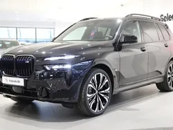 Svart Begagnad 2024 BMW X7 M Sport SUV | 1 349 000 kr (Marknadspris)