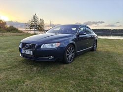 Blå Begagnad 2010 Volvo S80 R-Design Sedan | 85 000 kr