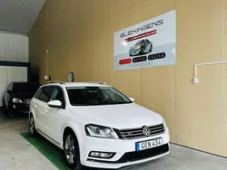 Vit Begagnad 2013 VW Passat R-line Kombi | 69 900 kr (Marknadspris)