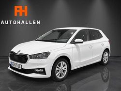 Vit Begagnad 2022 Skoda Fabia Style Halvkombi | 209 900 kr (Marknadspris)