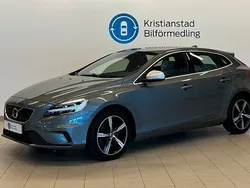 Grå Begagnad 2018 Volvo V40 R-Design Kombi | 209 900 kr (Lite dyr)