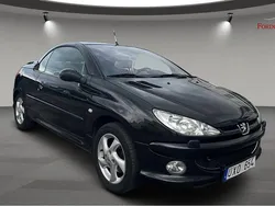 Svart Begagnad 2004 Peugeot 206 CC Cab | 34 900 kr (Marknadspris)