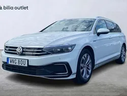 Vit Begagnad 2019 VW Passat GTE Kombi | 229 900 kr (Marknadspris)