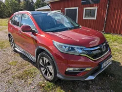 Röd Begagnad 2015 Honda CR-V Executive SUV | 149 000 kr (Bra pris)