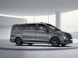 Ny 2025 Mercedes V300 Avantgarde Minibuss | 976 910 kr