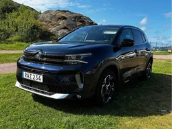 Blå Begagnad 2023 Citroën C5 Aircross PureTech SUV | 280 000 kr (Marknadspris)
