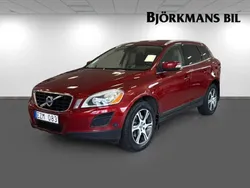Röd Begagnad 2011 Volvo XC60 Summum SUV | 159 000 kr (Marknadspris)
