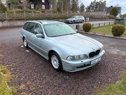 Ljusgrön Begagnad 2001 BMW 525 Kombi | 28 000 kr