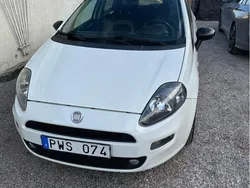 Vit Begagnad 2012 Fiat Punto Halvkombi | 35 000 kr