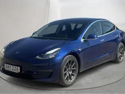 Blå Begagnad 2020 Tesla Model 3 Sedan | 199 000 kr (Marknadspris)