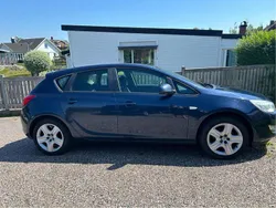 Blå Begagnad 2010 Opel Astra Enjoy Halvkombi | 29 900 kr (Marknadspris)