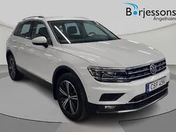 Vit Begagnad 2020 VW Tiguan Highline SUV | 249 000 kr (Bra pris)