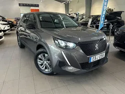 Grå Begagnad 2022 Peugeot 2008 Active SUV | 219 900 kr (Marknadspris)