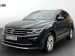 Grå (urano grey) Begagnad 2022 VW Tiguan SUV | 359 900 kr (Bra pris)