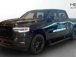 Svart (black) Ny 2025 RAM 1500 Pickup | 1 332 380 kr