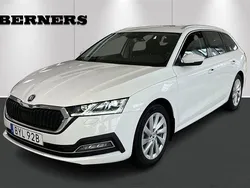 Vit Begagnad 2024 Skoda Octavia Kombi | 329 900 kr (Lite dyr)