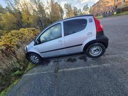 Grå Begagnad 2008 Peugeot 107 Halvkombi | 12 000 kr