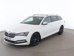Vit Begagnad 2021 Skoda Superb Business Line Kombi | 305 000 kr (Marknadspris)