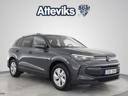 Grå Begagnad 2024 VW Tiguan Edition SUV | 359 900 kr (Marknadspris)