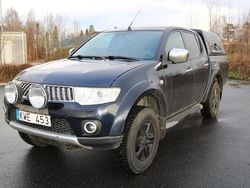 Mörkblå (blå) Begagnad 2010 Mitsubishi L200 Pickup | 49 000 kr