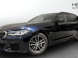 Svart Begagnad 2022 BMW 530 M Sport Kombi | 364 700 kr